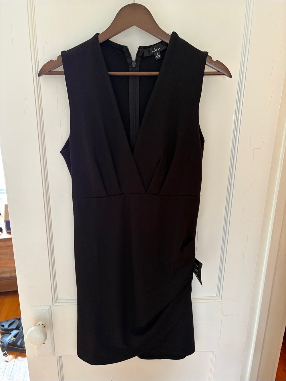 Lulu's Black Sleeveless V-Neck Mini Sheath Dress LBD